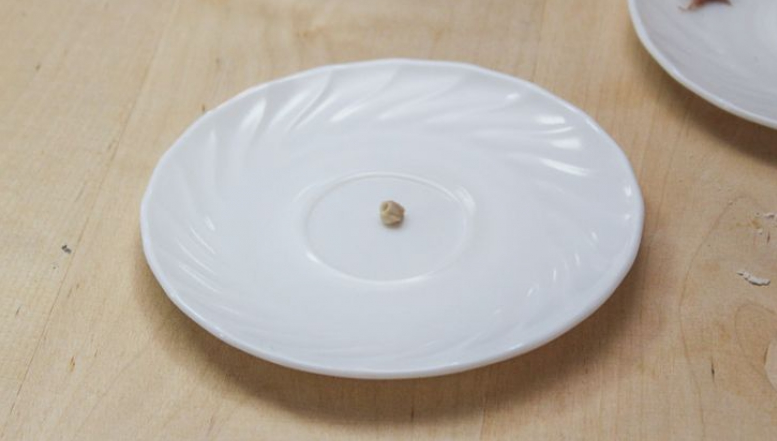 世界上最小的饺子 用牙签擀面皮