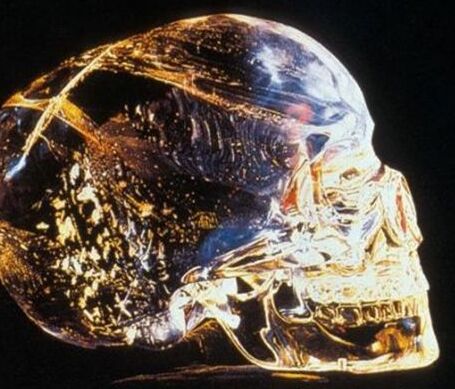世界未解之谜:揭秘神秘的印第安水晶人头骨