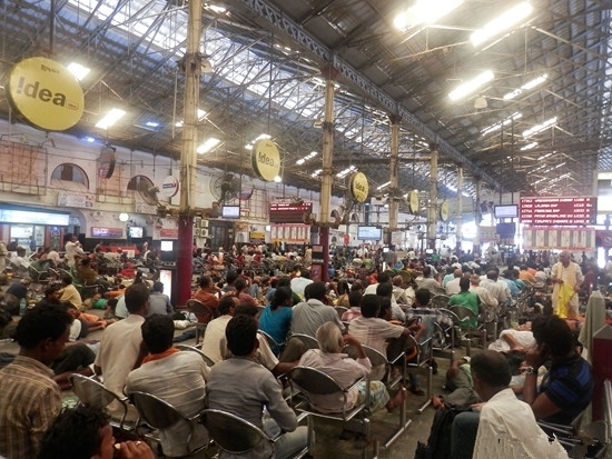 印度火车和中国有什么不同?揭秘印度高铁的奇葩事情