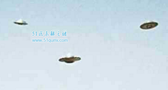 沙漠ufo事件 ufo和战机玩捉迷藏 