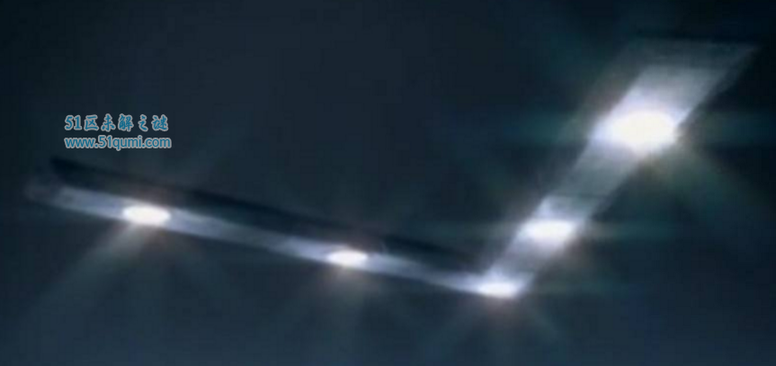 菲尼克斯之光事件 是否为超新技术飞机?