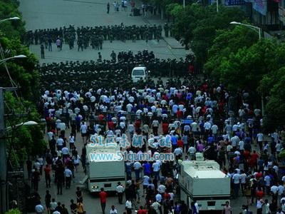湖北石首群体性事件 大规模骚乱惊动中央领导