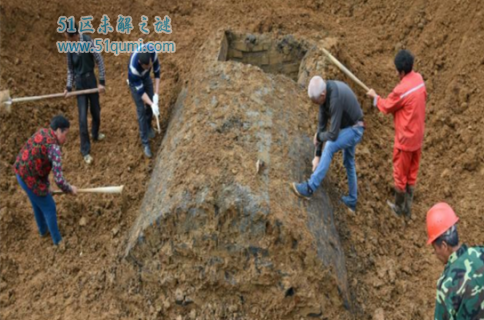 重庆发现东汉古墓 棺椁全无人骨痕迹 清理出39件随葬品