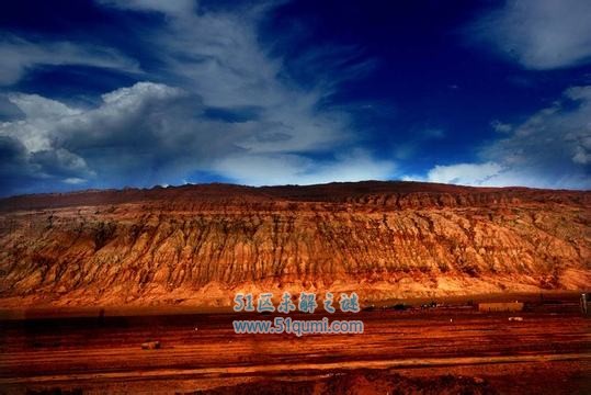 吐鲁番火焰山:中国温度最高的地方 火焰山是怎么形成的?