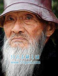 李庆远256岁是真的是假的?他有什么长寿的秘诀吗?