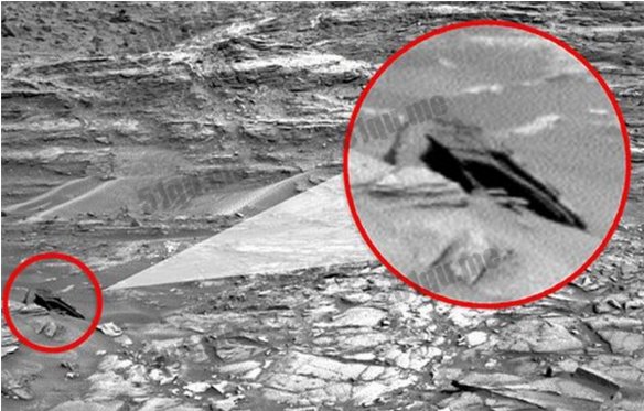 火星表面发现疑似外星飞船的神秘物体