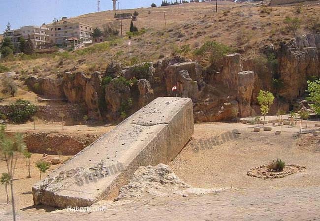 黎巴嫩神秘长方体巨石之谜