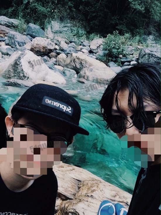 台湾网友玩水拍到水中鬼脸