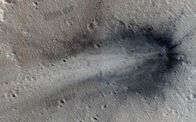 UFO坠毁在火星表面