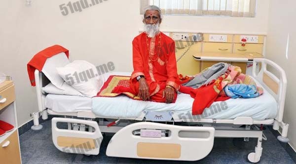 87岁的贾尼（Prahlad Jani）