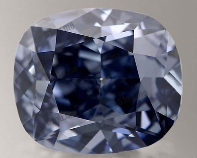 蓝月亮钻石(The Blue Moon Diamond)