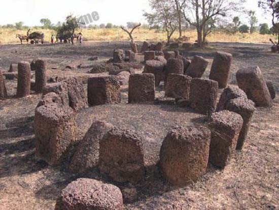 塞内冈比亚石圈(The Stone Circles)