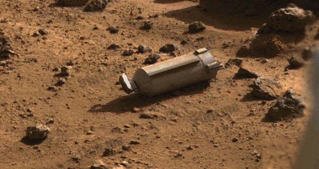 海盗2号在火星上拍到的人造物体