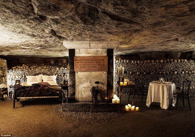 最恐怖旅馆巴黎地下墓穴600万骷髅陪你睡