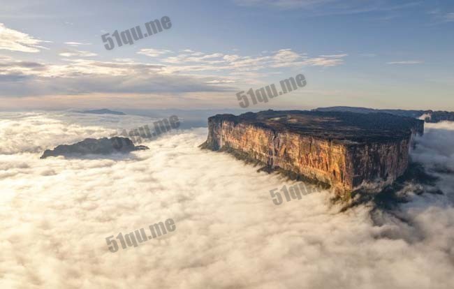 罗赖马山(Mount Roraima)