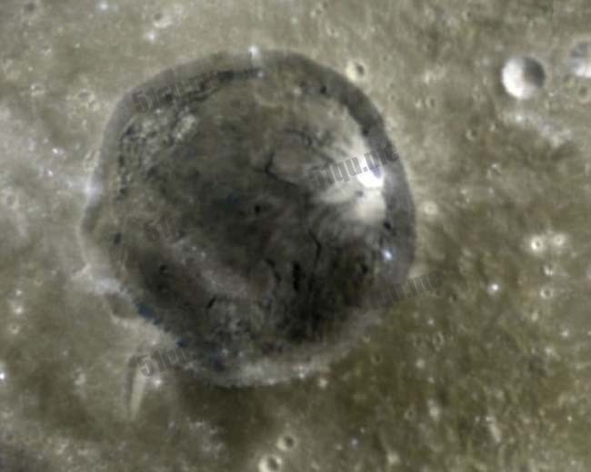 月球上发现的类似“穹顶”