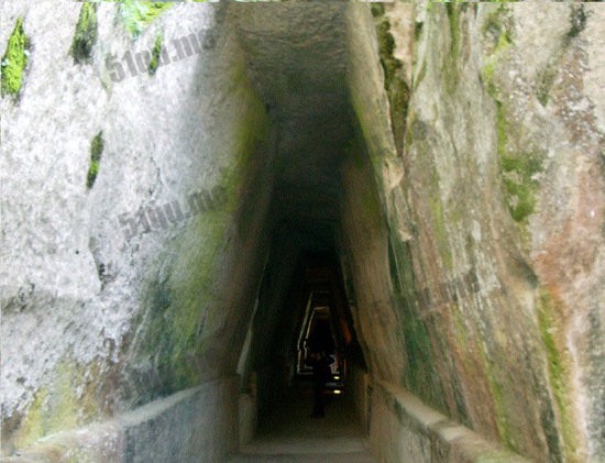 巴亚隧道