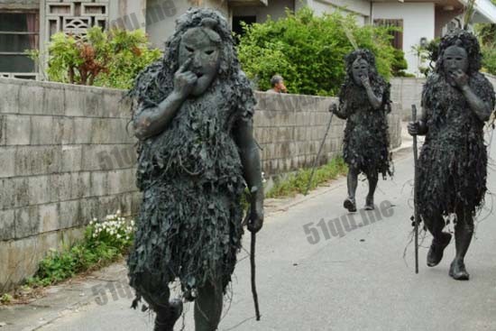 日本宫古岛上的Paantu节