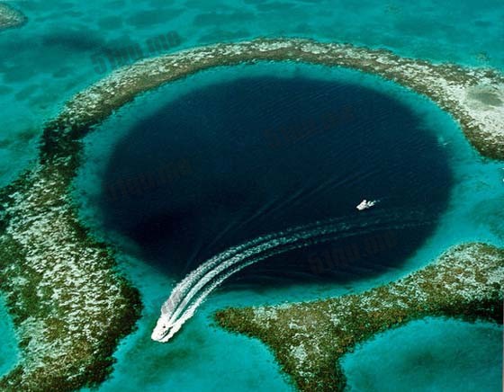 加勒比海"大蓝洞"中可能蕴藏玛雅文明灭绝之谜