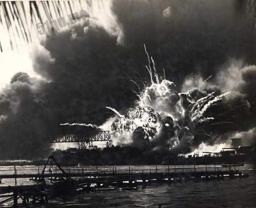 轰炸珍珠港