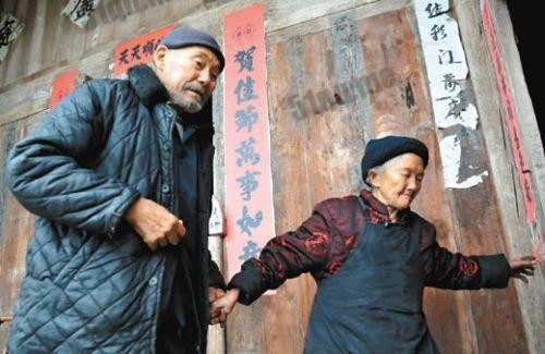 中国最长寿的夫妻 结婚90多年均活了100多岁