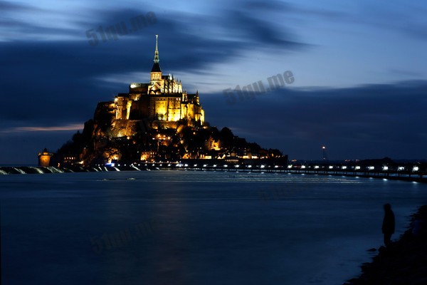 法国西部的圣米歇尔山（Mont Saint-Michel）。