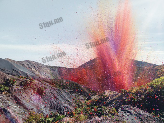 从火山口喷出的花瓣