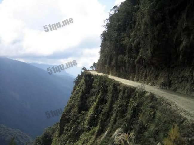 永加斯路（Yungas Road）