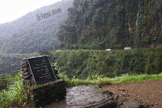 永加斯路（Yungas Road）